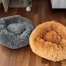 PUFF ANTIESTRES  PELO LARGO CLEO