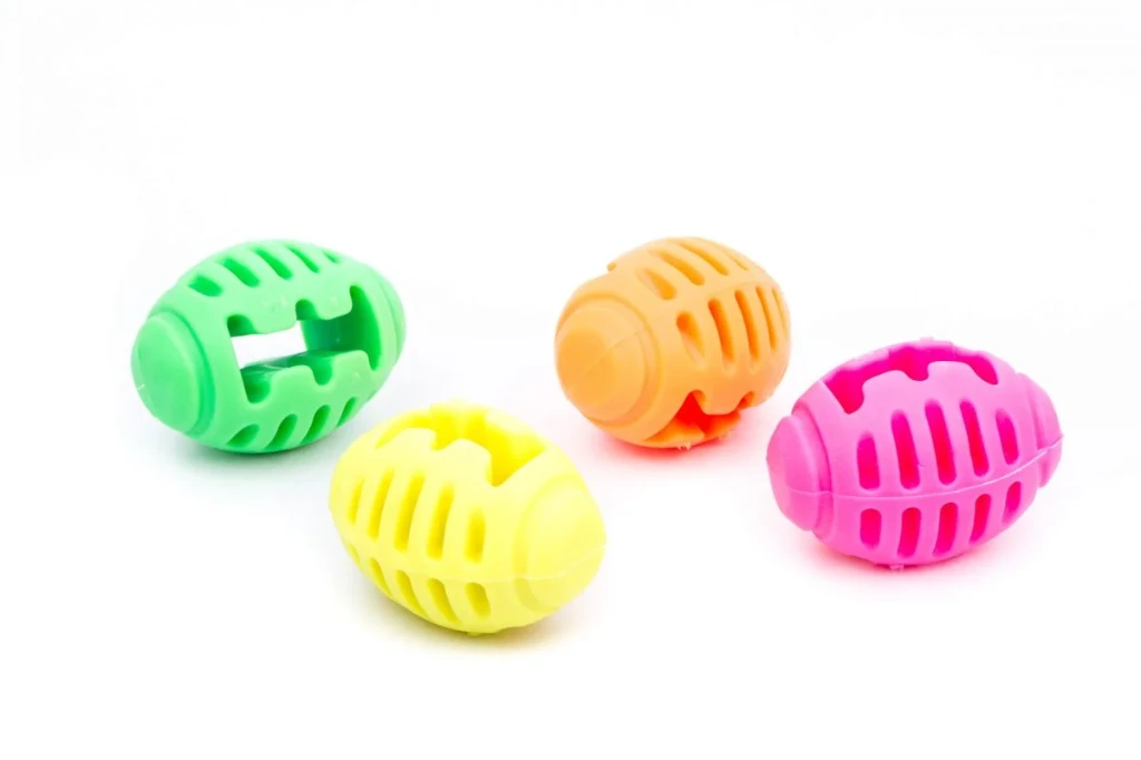 PELOTA MACIZA RUGBY GRANDE 10CM PP